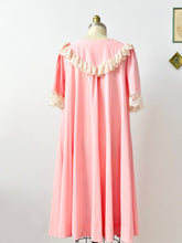 Load image into Gallery viewer, Vintage 1960s pink babydoll dressing gown
