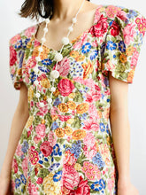 Load image into Gallery viewer, Vintage cotton floral dress w structured puff sleeves
