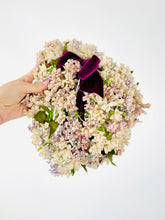 Load image into Gallery viewer, Vintage 1940s Lilac Blossom Millinery Hat w Velvet Ribbon
