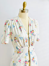 Load image into Gallery viewer, Vintage 1930s Radcliffe Rayon Floral Lingerie Dressing Gown
