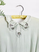 Load image into Gallery viewer, Vintage 1940s icy blue rayon top with ruched collar
