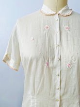 Load image into Gallery viewer, Vintage 1940s cotton embroidered top
