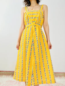 Vintage 1940s yellow floral dress