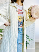 Load image into Gallery viewer, Vintage 1960s white sweater duster
