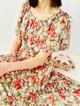 Load image into Gallery viewer, Vintage daisy blossom floral dress
