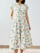 Load image into Gallery viewer, Vintage 1940s “Doves &amp; Florals” novelty print dress
