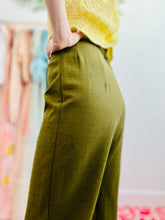 Load image into Gallery viewer, Vintage olive green textured trousers
