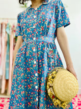 Load image into Gallery viewer, Vintage 1940s blue floral day dress
