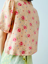 Load image into Gallery viewer, Vintage sweet floral bed jacket
