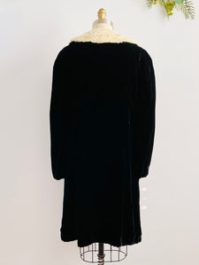 Vintage 1930s Satin Lined Velvet Coat w Fur Collar