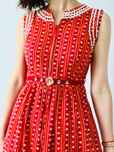 Load image into Gallery viewer, Vintage 1960s zig zag floral dress
