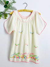 Load image into Gallery viewer, Vintage 1960s pink embroidered cotton top
