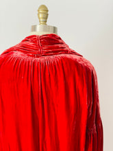 Load image into Gallery viewer, Vintage 1920s Art Deco red velvet coat with balloon sleeves
