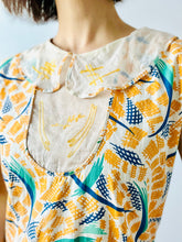 Load image into Gallery viewer, Vintage 1920s deco celestial print floral dress
