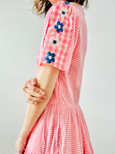 Load image into Gallery viewer, Vintage 1940s pink gingham embroidered dress
