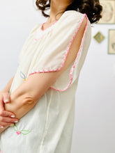 Load image into Gallery viewer, Vintage 1960s pink embroidered cotton top

