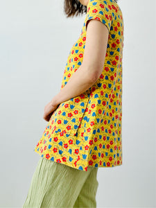 Vintage 1960s Mod yellow daisy top