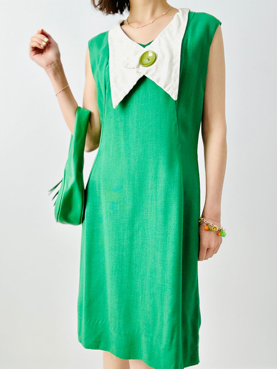 Vintage 1960s emerald green linen dress