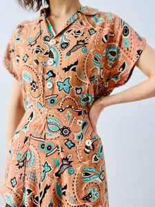 Vintage 1940s novelty print dress