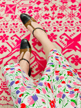 Load image into Gallery viewer, 1940s black and brown colors mary janes leather heels on pink rug
