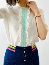 Load image into Gallery viewer, Vintage 1940s white embroidered top
