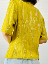 Load image into Gallery viewer, 1940s chartreuse rayon crepe top

