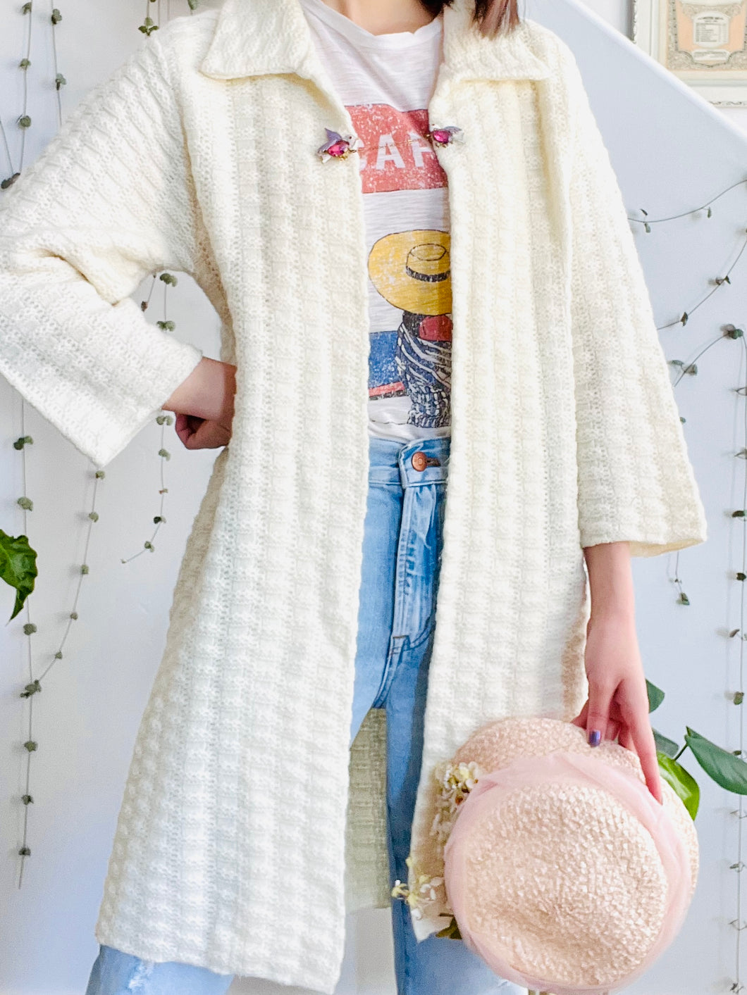 Vintage 1960s white sweater duster