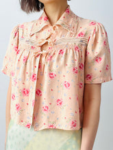 Load image into Gallery viewer, Vintage sweet floral bed jacket
