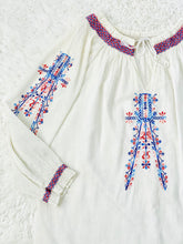 Load image into Gallery viewer, Vintage Hungarian Top Embroidered Blouse Long Sleeves
