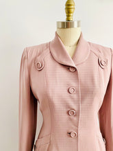 Load image into Gallery viewer, Vintage 1940s dusty pink rayon gab jacket with structured shoulders
