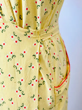 Load image into Gallery viewer, Rare 1940s yellow floral novelty print wrap dress
