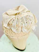 Load image into Gallery viewer, Vintage 1930s sequins millinery fascinator
