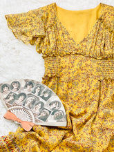 Load image into Gallery viewer, Dreamy yellow floral ruched midi dress

